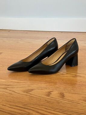 Gorgeous Classic Black Pointed Block Heel Pump Mark Fisher Size 6.5